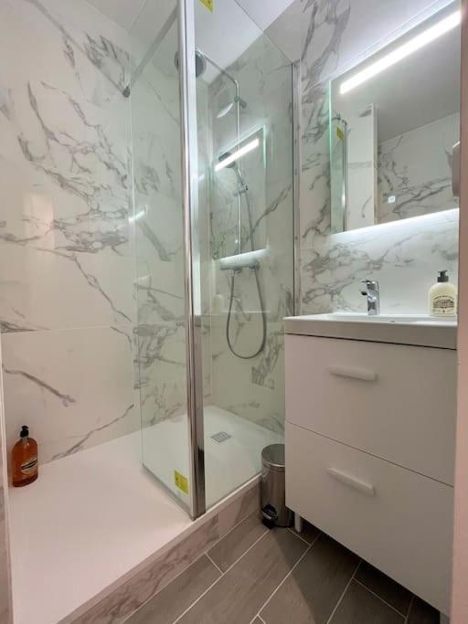 Les Cormorans - Studio Refait A Neuf A 2 Pas De La Mer Apartment Cabourg Ngoại thất bức ảnh