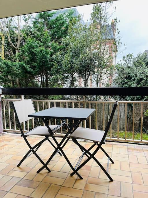 Les Cormorans - Studio Refait A Neuf A 2 Pas De La Mer Apartment Cabourg Ngoại thất bức ảnh